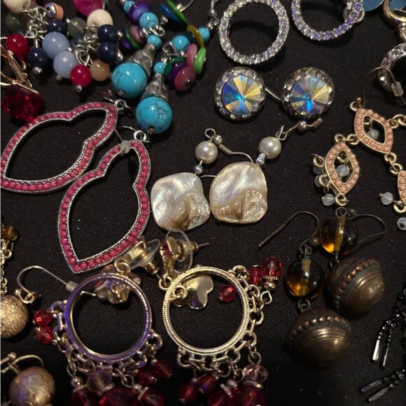 Boho Vintage Modern Dangle Earrings Hoops and Studs Lot Over 60 Pairs - Picture 3 of 9